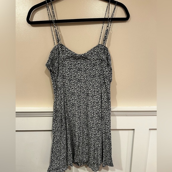 Spaghetti Strap Flirty Dress - Picture 3 of 7